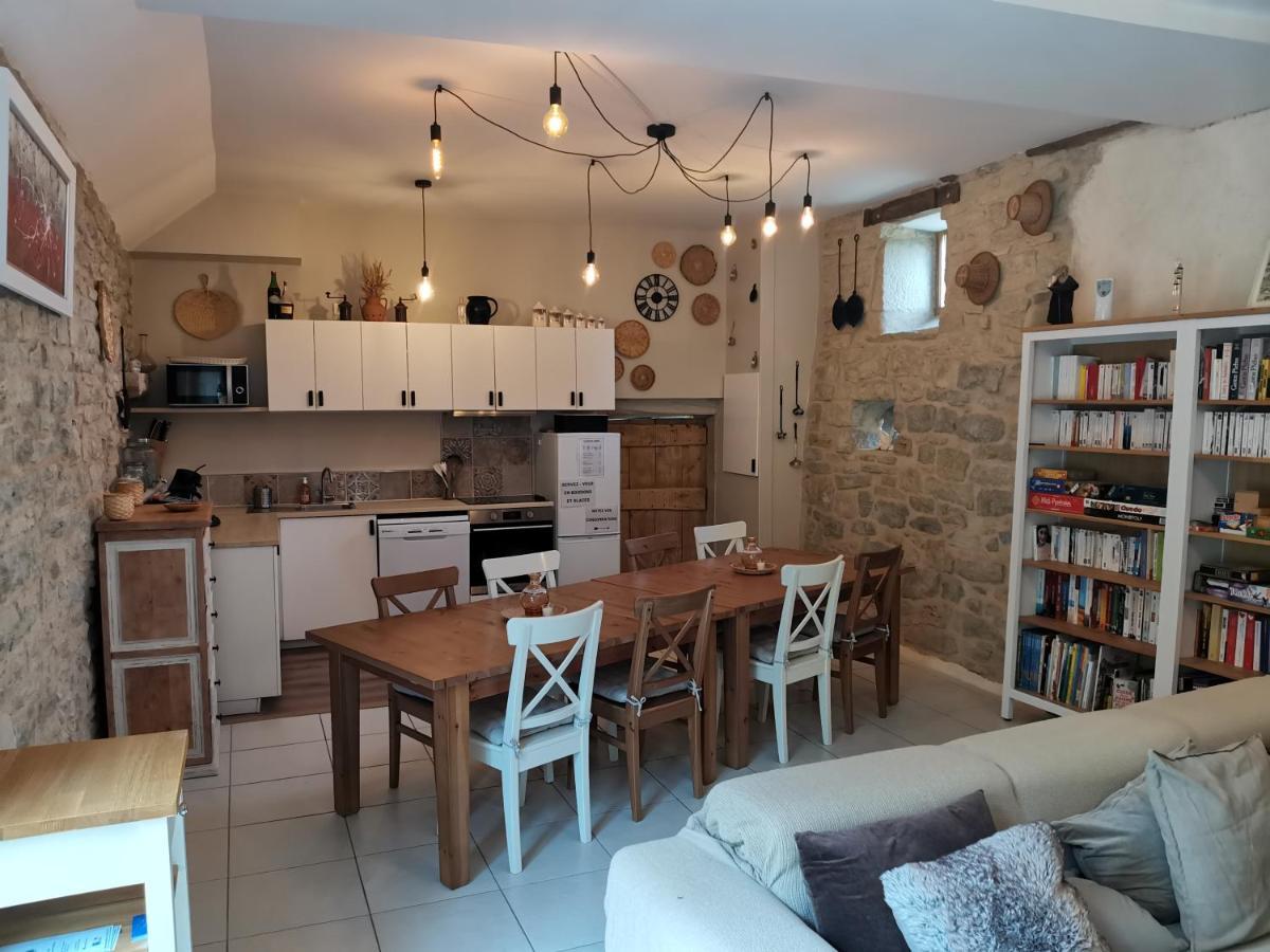 Bed and Breakfast Le Mas De Carrie Parisot  Exterior foto