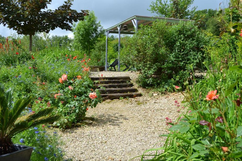 Bed and Breakfast Le Mas De Carrie Parisot  Exterior foto