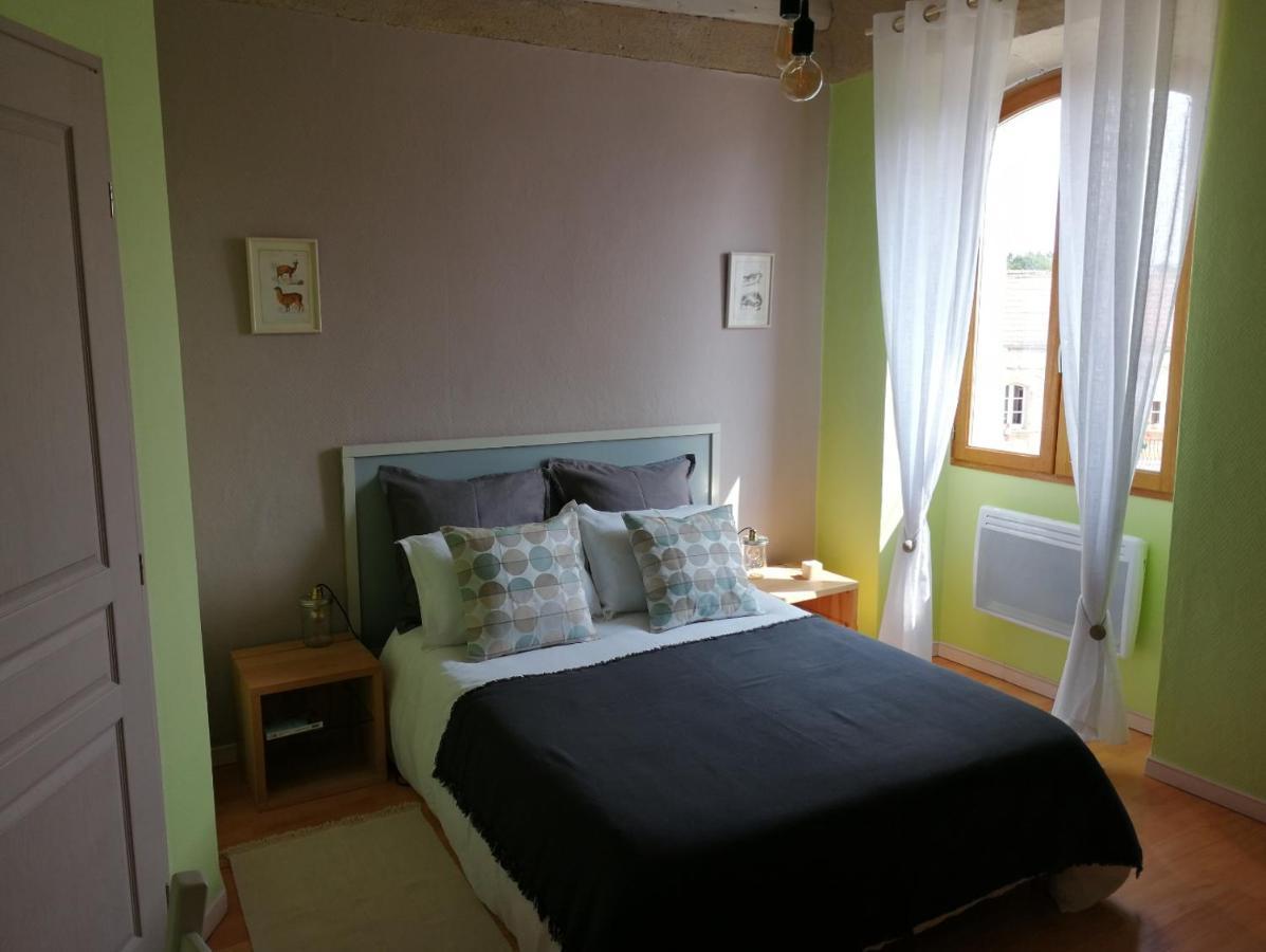 Bed and Breakfast Le Mas De Carrie Parisot  Exterior foto